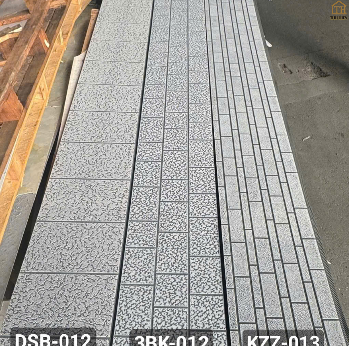 Tấm Ốp Panel AZ100 Cách Nhiệt