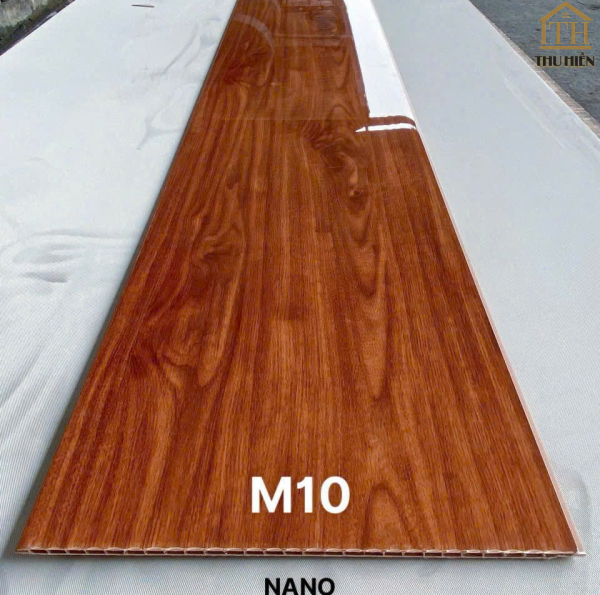 Tấm Ốp NANO Tráng Gương M10